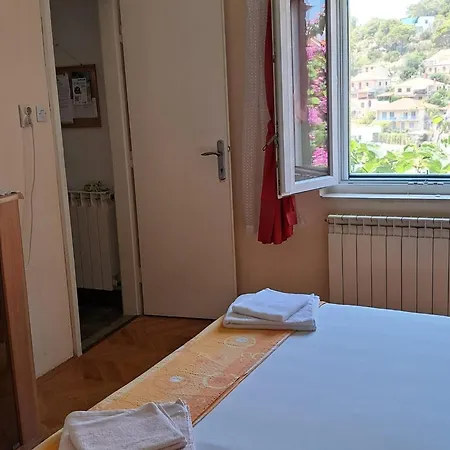 One-bedroom A2 Apartment Splitska