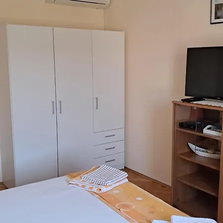 One-bedroom A2